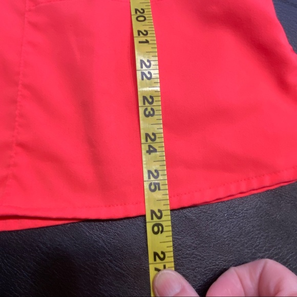 Grey’s Anatomy Bright Orange V Neck Scrub Top Adjustable Side Button Tabs Sz M - Picture 9 of 10